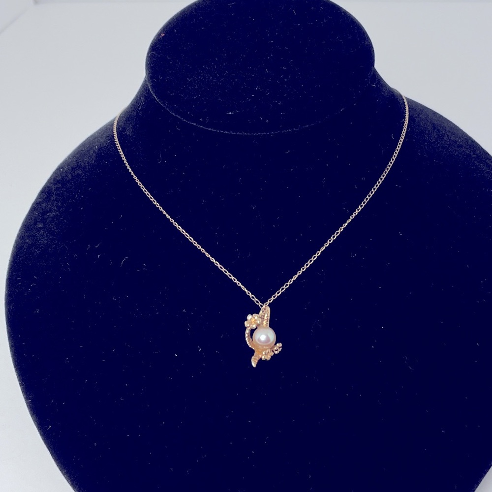 10K Gold & Pearl Necklace